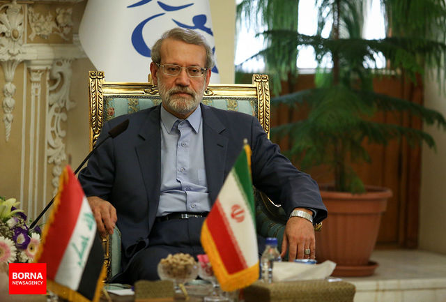 درخواست جمعی از نمایندگان ادوار مجلس برای کاندیداتوری لاریجانی